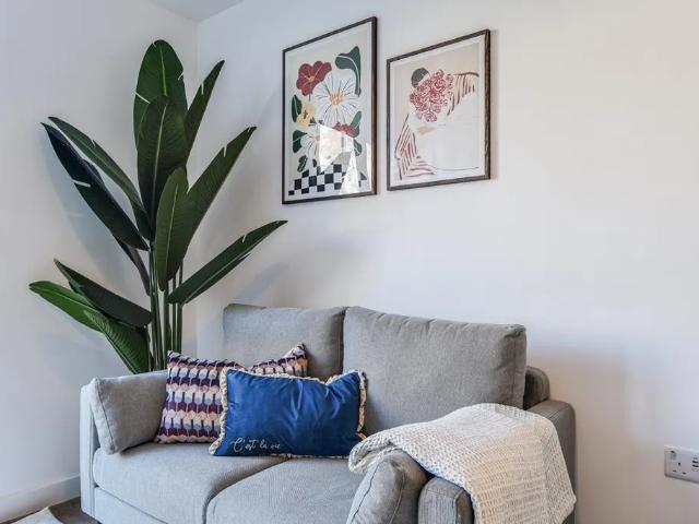 Apartment for rent in Woolshops, Calderdale