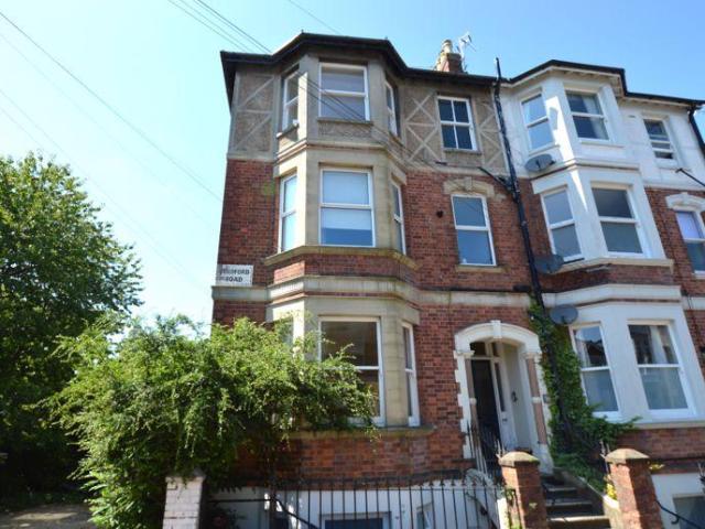 Flat for rent in St James, Sandown Park