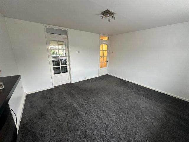 Apartment for rent in Brookfoot, Rastrick