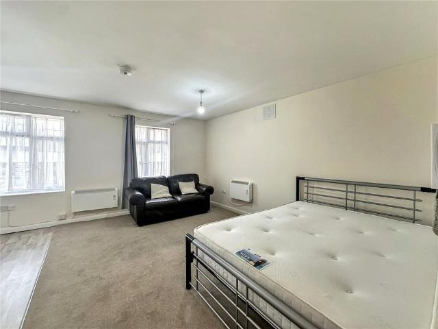 Apartment for rent in Slough