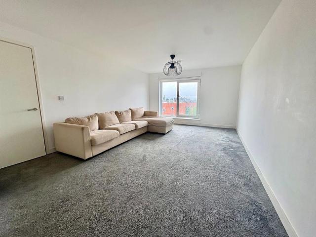 Apartment for rent in The Cronehills, West Bromwich