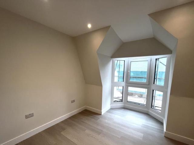 Apartment for rent in Horsell, Woking