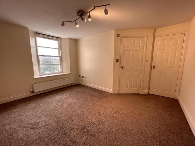 Apartment for rent in Highweek, Bridford