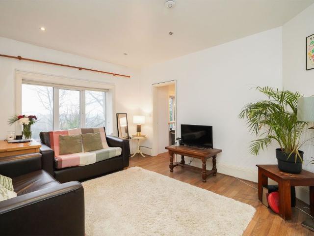 Apartment for rent in Crookes, South Yorkshire