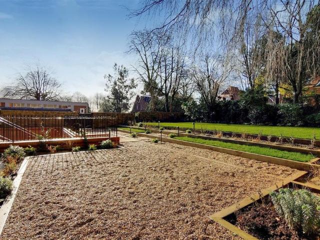 Apartment for rent in Belsize Park, Greater London