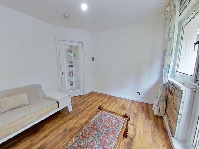 Apartment for rent in Low Knightswood, Glasgow