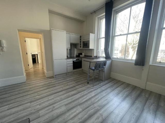 Apartment for rent in The Haulgh, Lee Bank