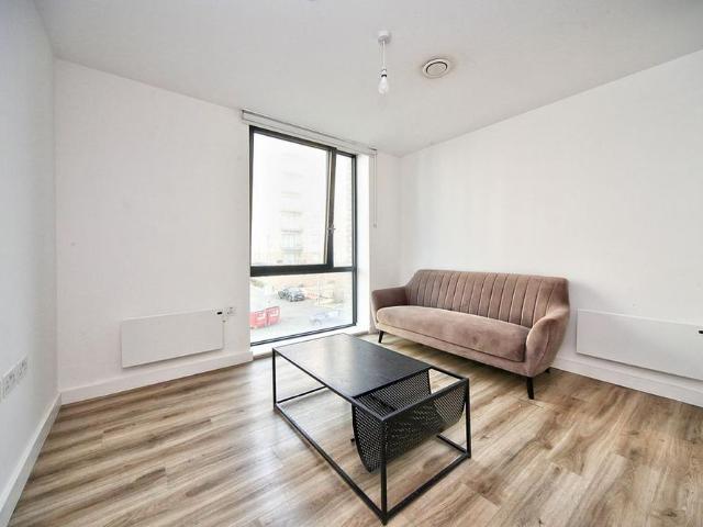Apartment for rent in Spring Park, Luton
