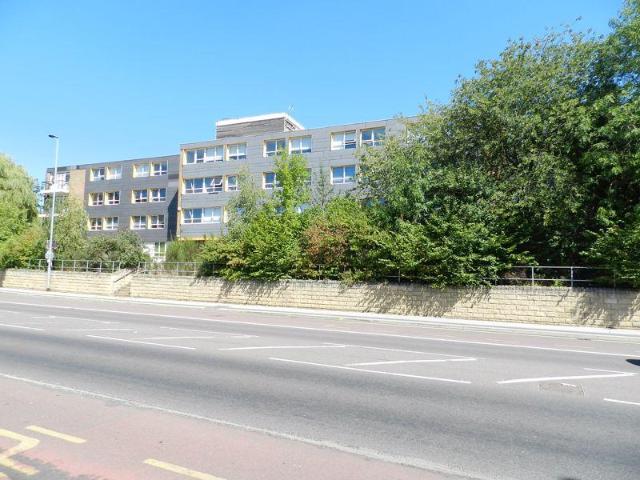 Flat for rent in Kirkstall, West Yorkshire