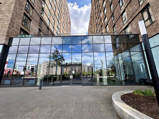 Flat for rent in Wharfside, Trafford Park