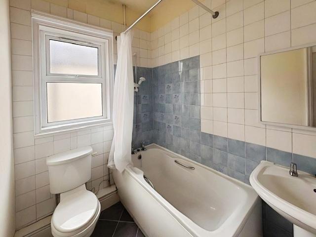 Flat for rent in Blackpool, Isle Of Man
