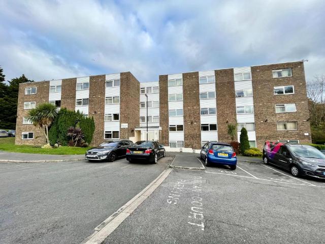 Flat for rent in Weston Common, City Of Southampton