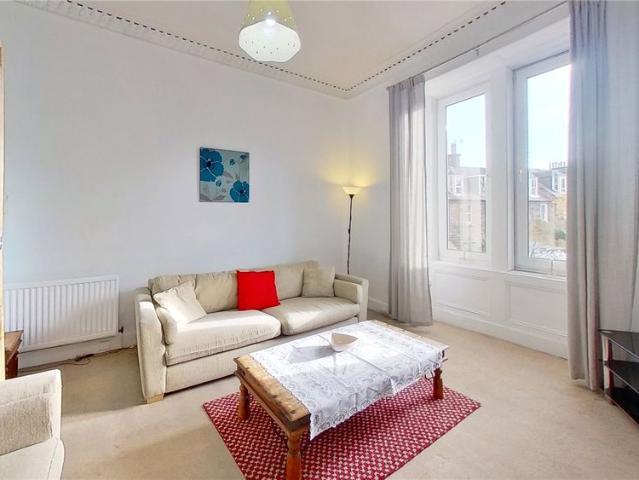 Apartment for rent in Hillside, Leith