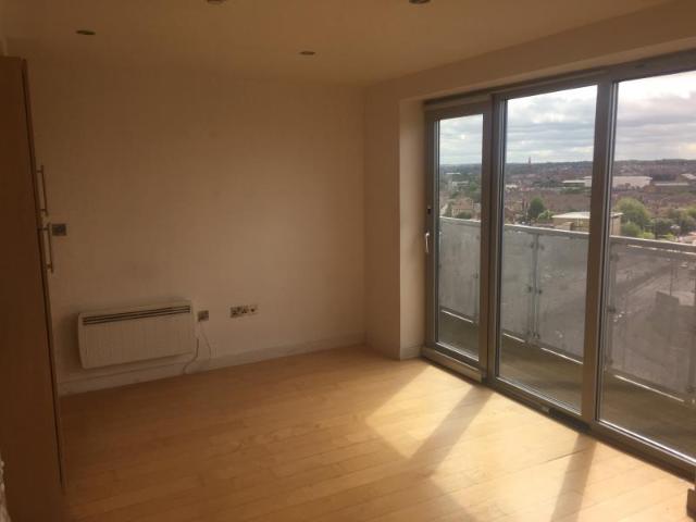 Flat for rent in St Matthew's, Old Wharf