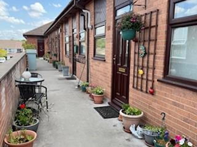 Flat for rent in Rainhill Stoops, Rainhill