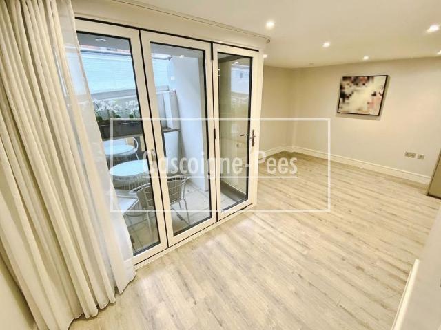 Apartment for rent in Charlotteville, Westborough