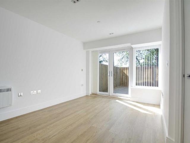 Apartment for rent in Pouchen End, Hertfordshire