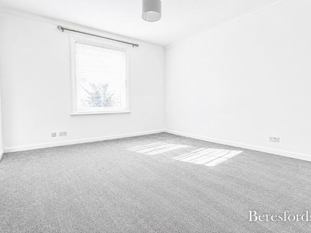 Apartment for rent in Navestock Side, Essex