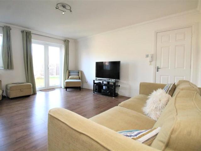 Apartment for rent in Gallows Corner, Greater London