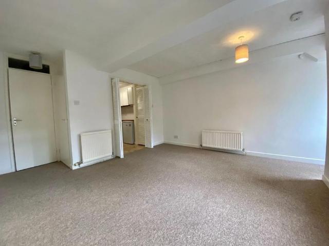 Apartment for rent in Dulcote, Bath And North East Somerset