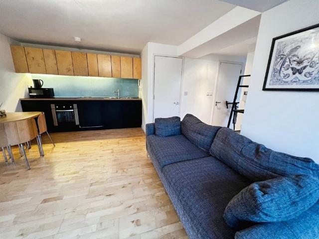 Apartment for rent in Richmond Hill, West Yorkshire
