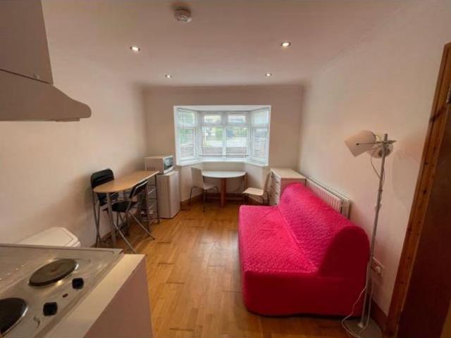 Apartment for rent in London Borough of Ealing, Greater London