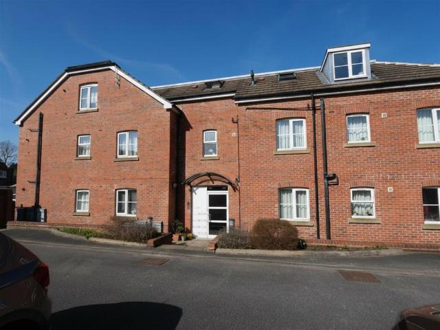 Flat for rent in High Field, York