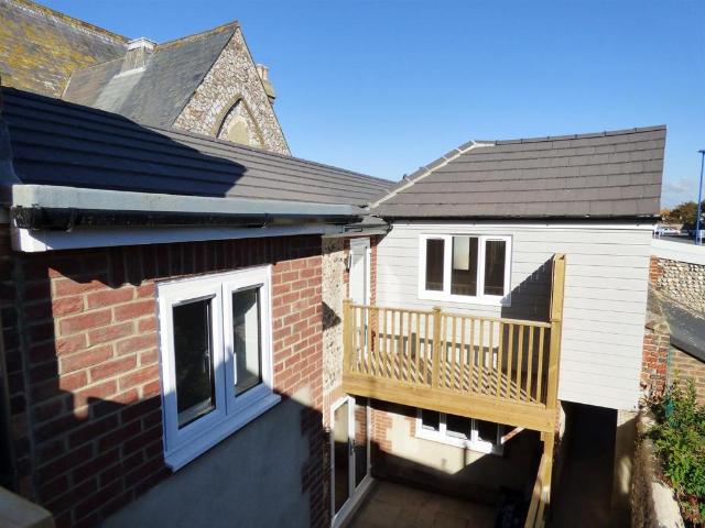 Flat for rent in Clapham, West Sussex
