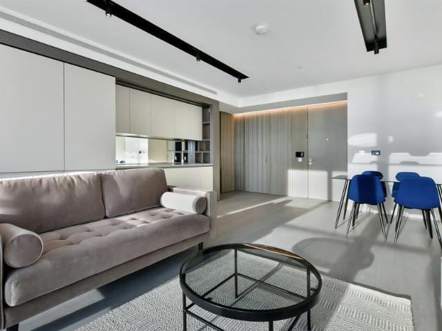 Flat for rent in Isle Of Dogs, Greater London