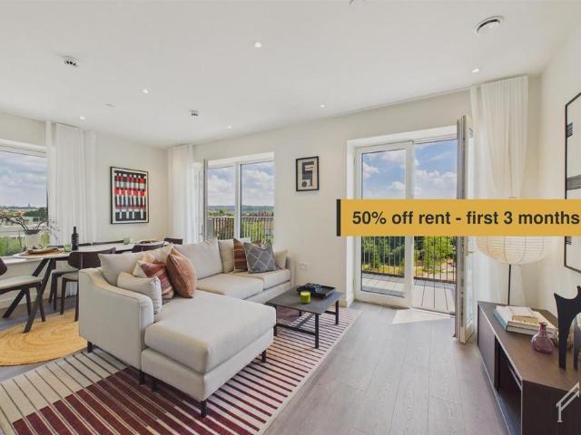 Flat for rent in London Borough of Barnet, Greater London