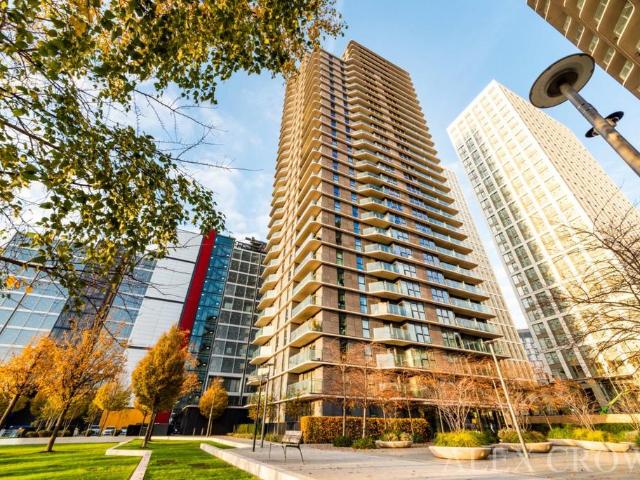Flat for rent in Glasshouse Gardens, Greater London