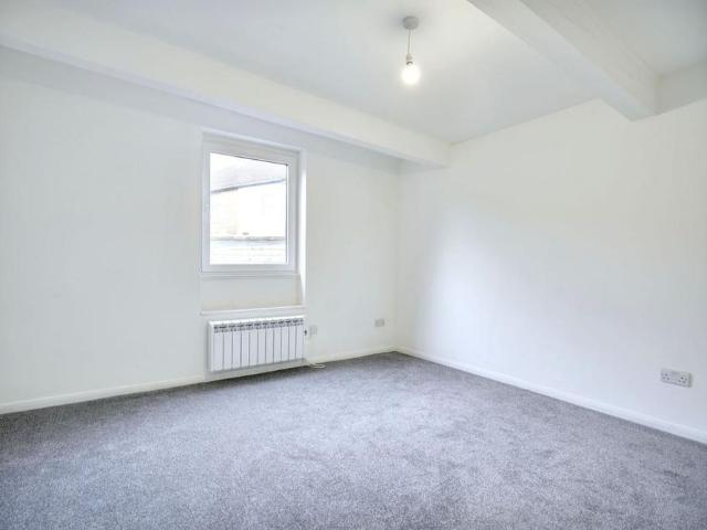 Apartment for rent in Ringlestone, Midway