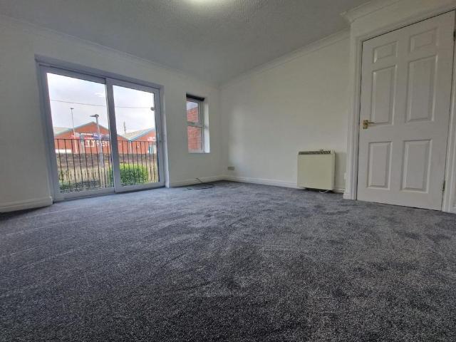 Apartment for rent in Queen's Park, Blackburn