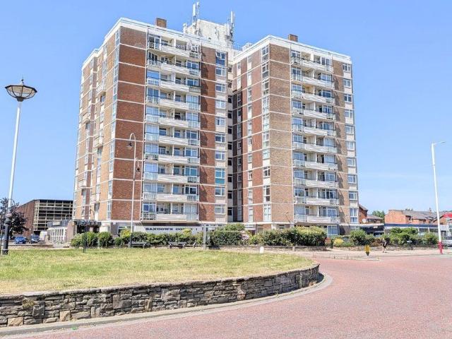 Flat for rent in Meols Cop, Southport