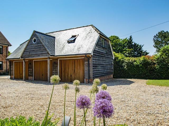 Flat for rent in Berrick Salome, Oxfordshire