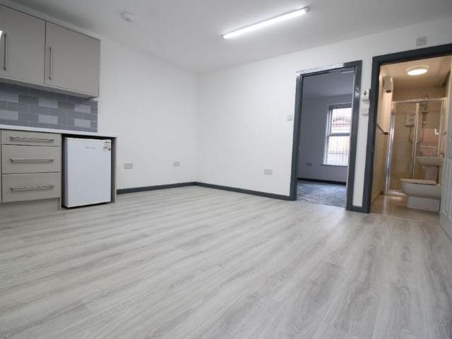 Apartment for rent in Four Lane Ends, Blackburn
