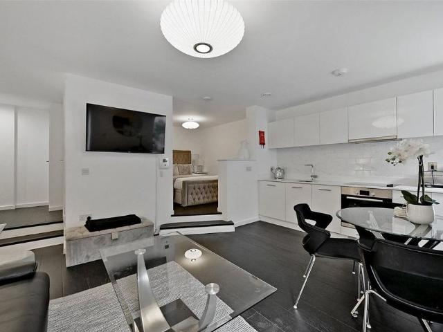 Apartment for rent in Clewer New Town, Windsor