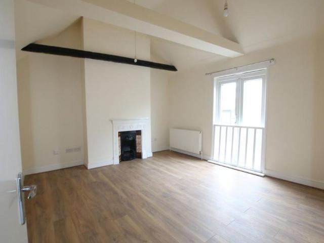 Apartment for rent in Colnbrook with Poyle, Slough