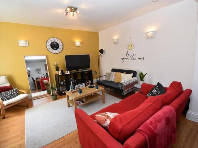 Apartment for rent in Milverton, Green Close