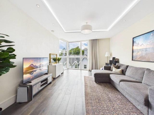 Apartment for rent in Petersham, Greater London