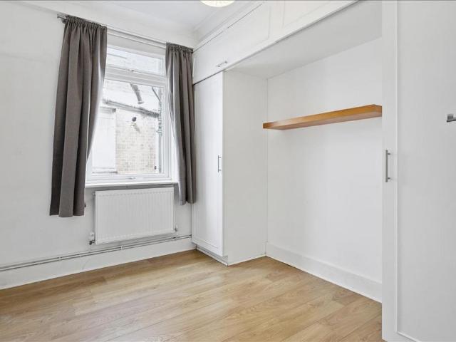 Flat for rent in Hammersmith, Greater London
