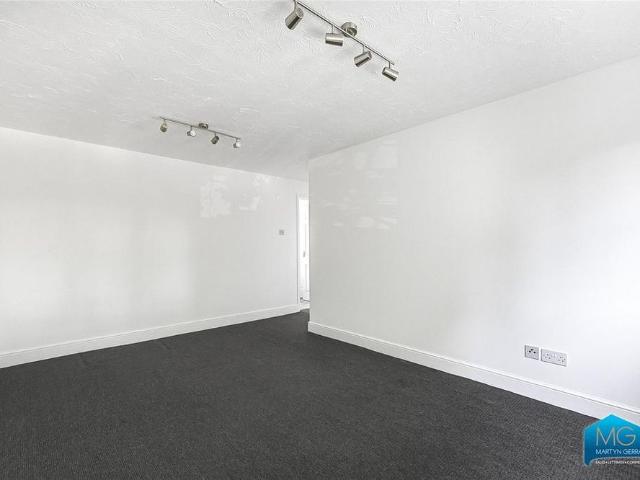 Apartment for rent in East Barnet, Greater London