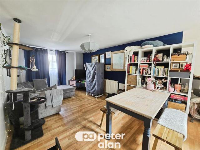 Apartment for rent in Mount Pleasant, Nangreaves