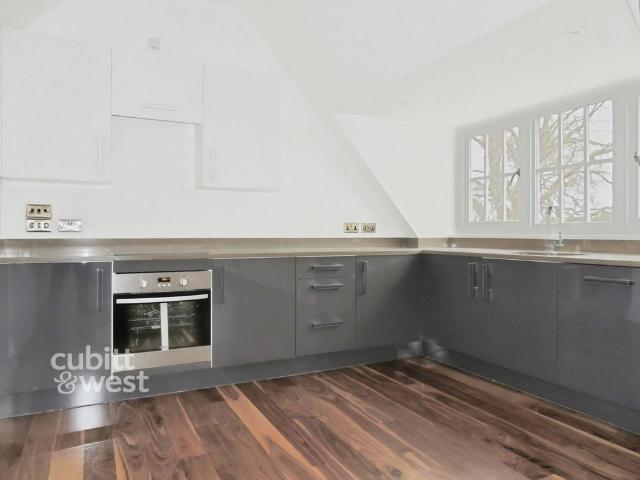Apartment for rent in South Park, Red Hill