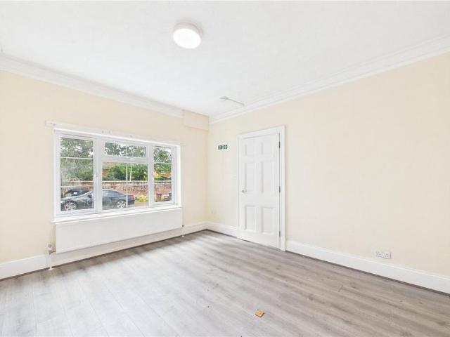 Apartment for rent in Wash Common, Enborne