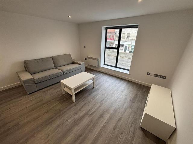 Apartment for rent in West Timperley, Trafford