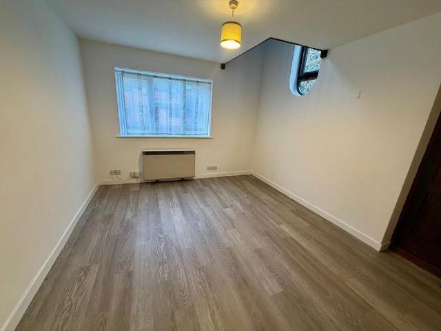 Apartment for rent in Amersham