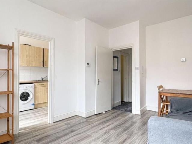 Apartment for rent in North Kensington, Greater London
