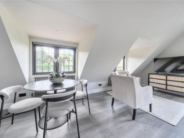 Apartment for rent in Sunningdale, Windsor and Maidenhead
