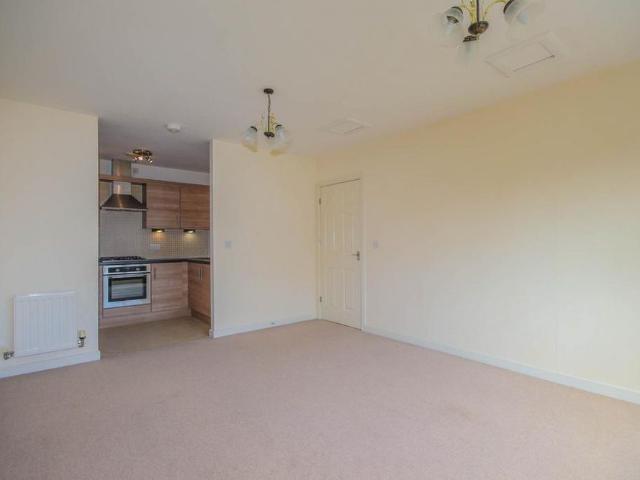 Apartment for rent in Penhill, Swindon